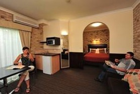Highlander Motor Inn And Apartments - Coogee Beach Accommodation