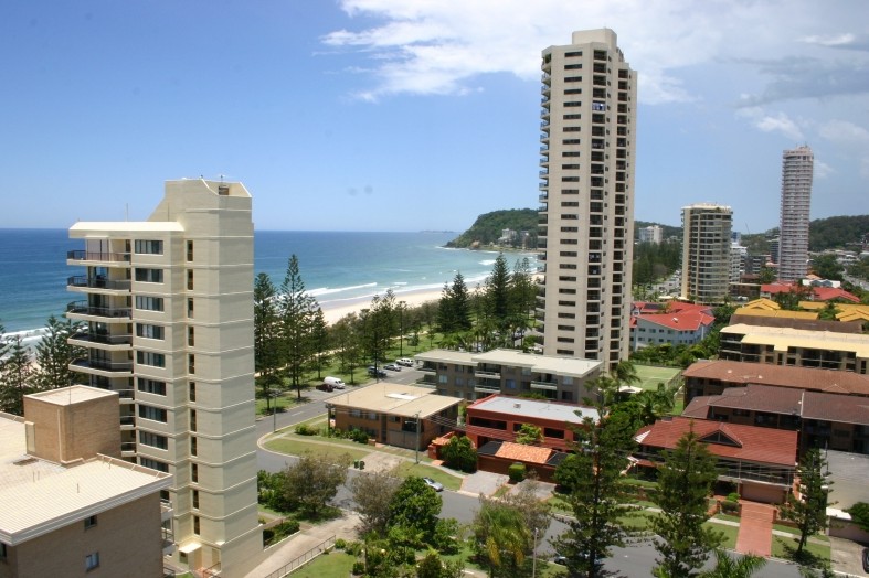 Horizons Burleigh Heads Holiday Apartments - Coogee Beach Accommodation