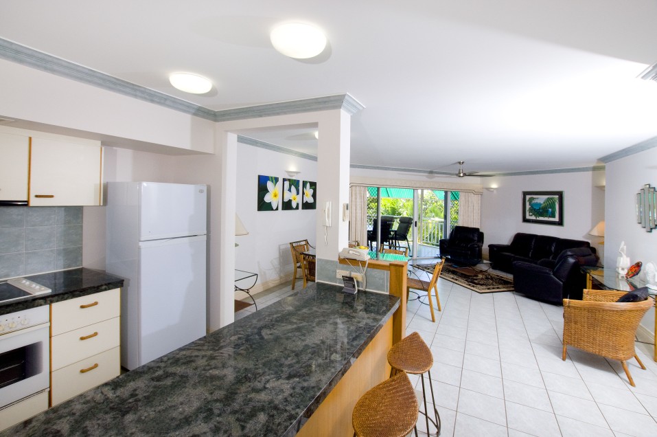 On The Beach Holiday Apartments - Coogee Beach Accommodation